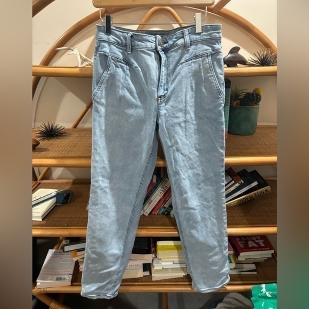 Kut from the Kloth Rachael light wash mom jeans